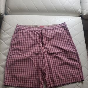 Men Izod Red White And Blue  Plaid Shorts Size 40